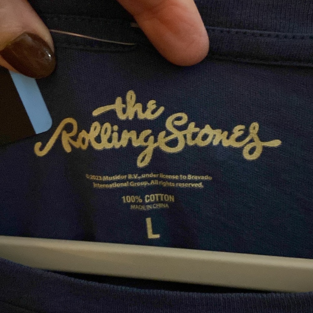 NWT The Rolling Stones graphic tee size large, 100% cotton, super soft - Picture 5 of 5